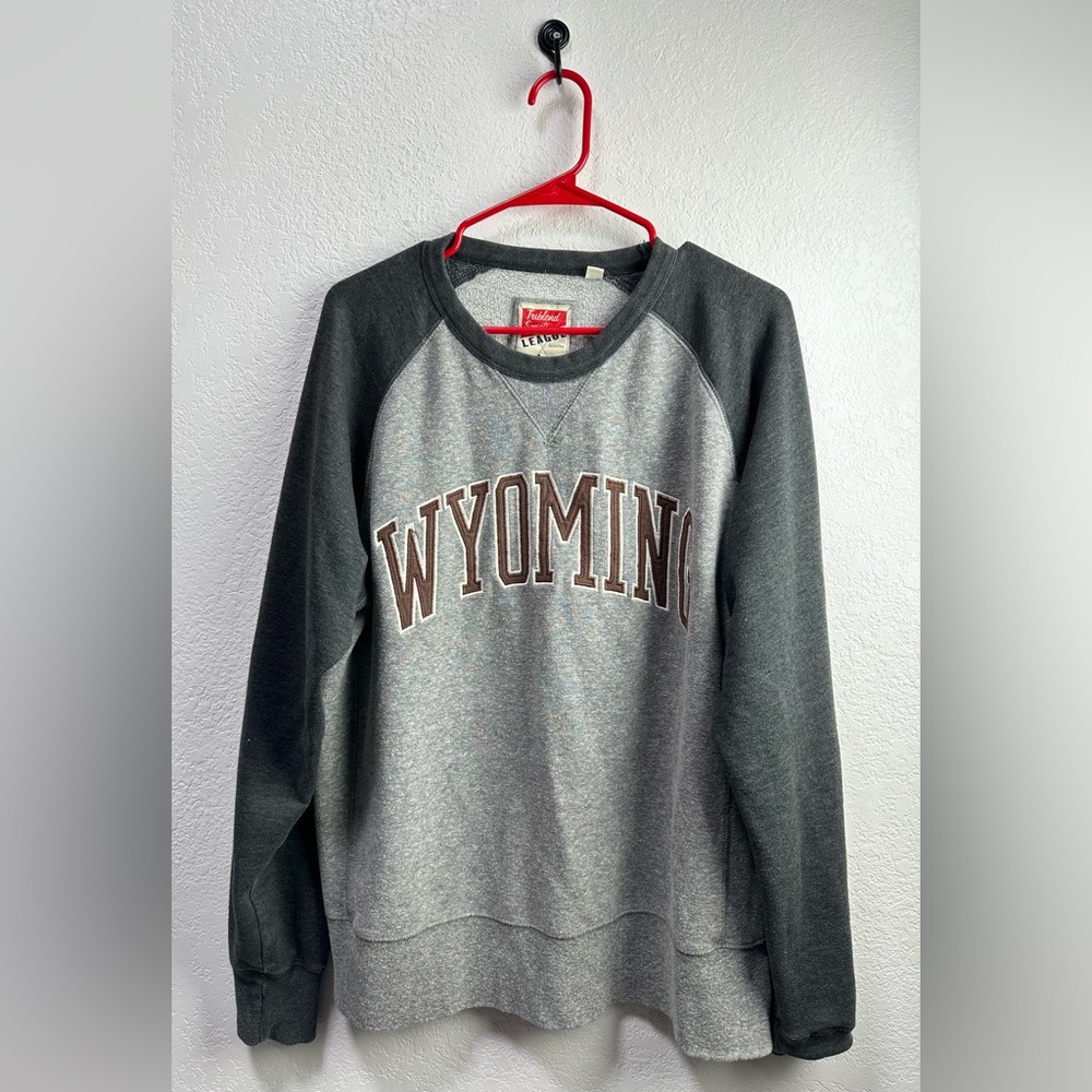 Triblend Sweats League Men’s Gray Wyoming Sweatshirt Size L